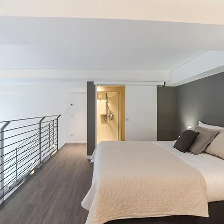 Apartment Brunate - By Myhomeincomo *