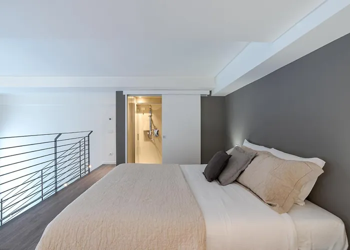 Brunate - By Myhomeincomo