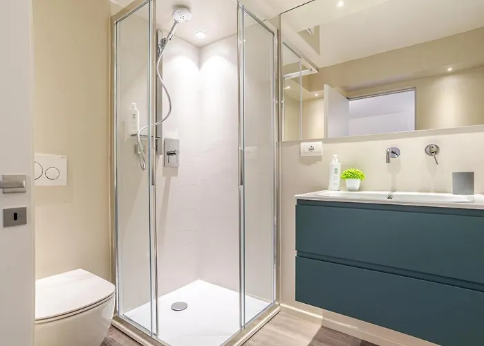 アパート Brunate - By Myhomeincomo *