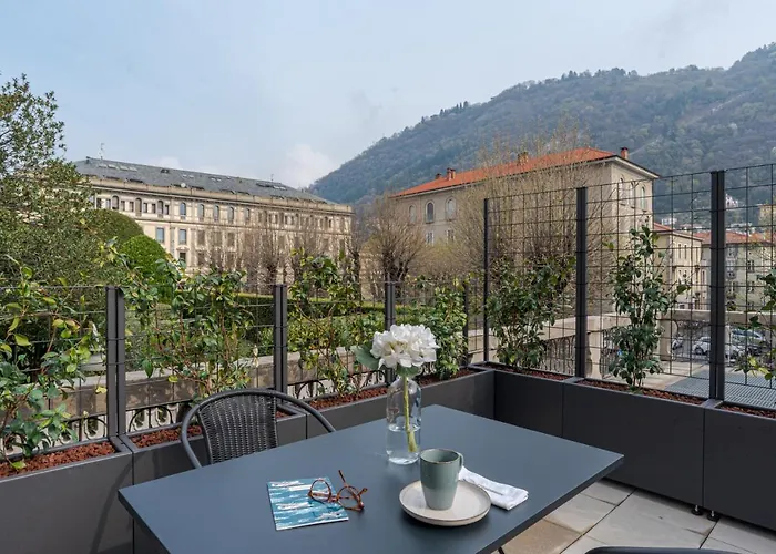 アパート Brunate - By Myhomeincomo