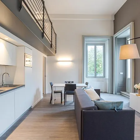 Brunate - By Myhomeincomo アパート コモ