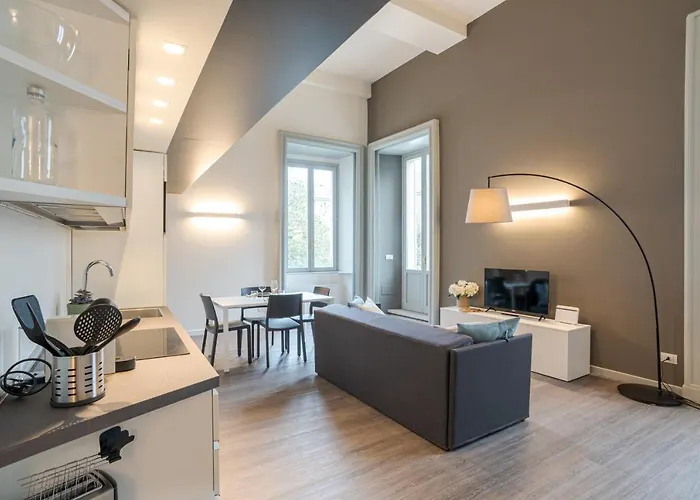 Brunate - By Myhomeincomo 코모