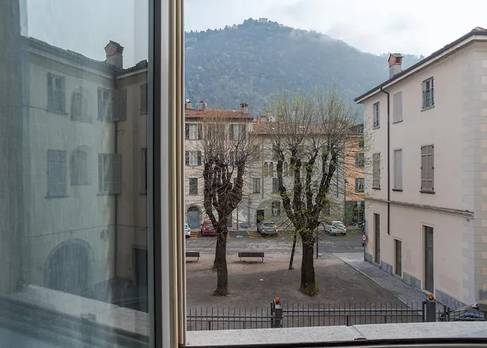 Brunate - By Myhomeincomo 아파트 코모